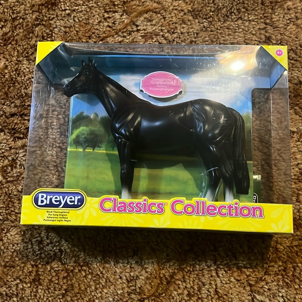 NEW Breyer Classics Collection Black Thoroughbred Horse # 935 SEALED 1:12